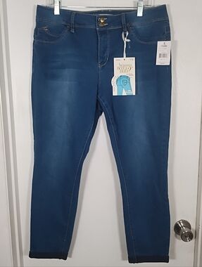 Royalty For Me WannaBettaButt YMI 16 Cuffed Ankle Jeans Stretch Med Rise- READ
